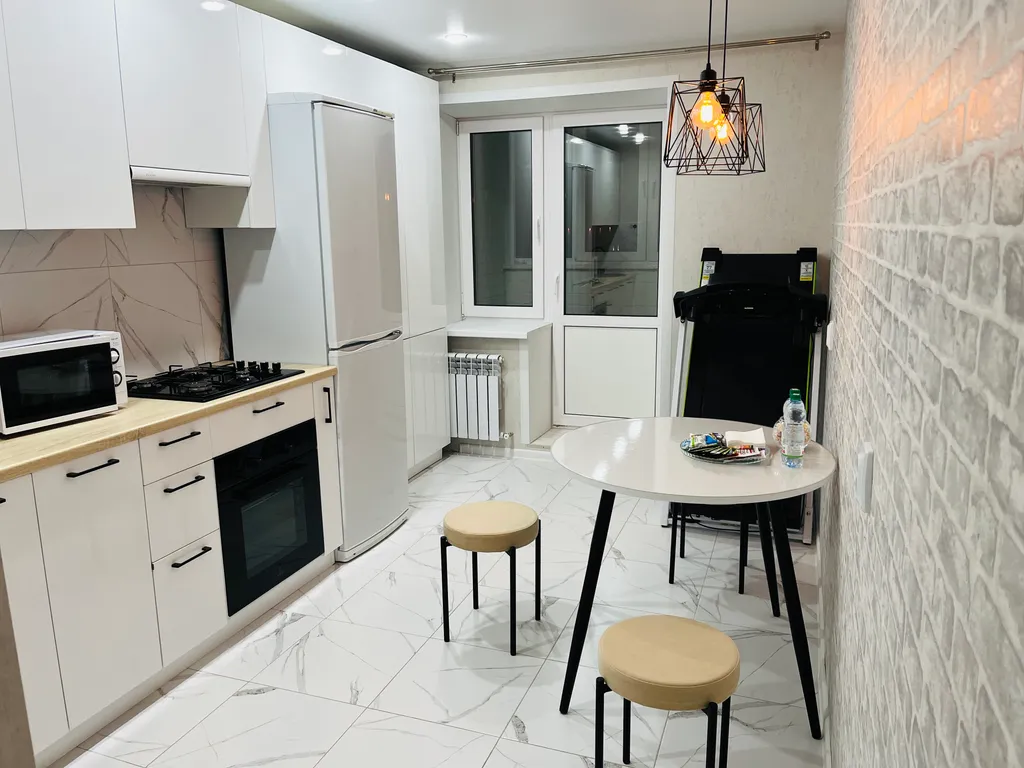 Уютная квартира у ТЦ ДаНада