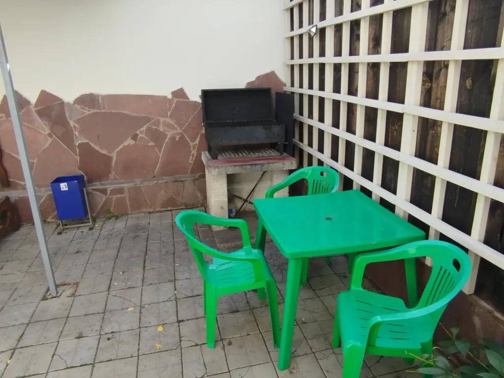 Бунгало на краю леса