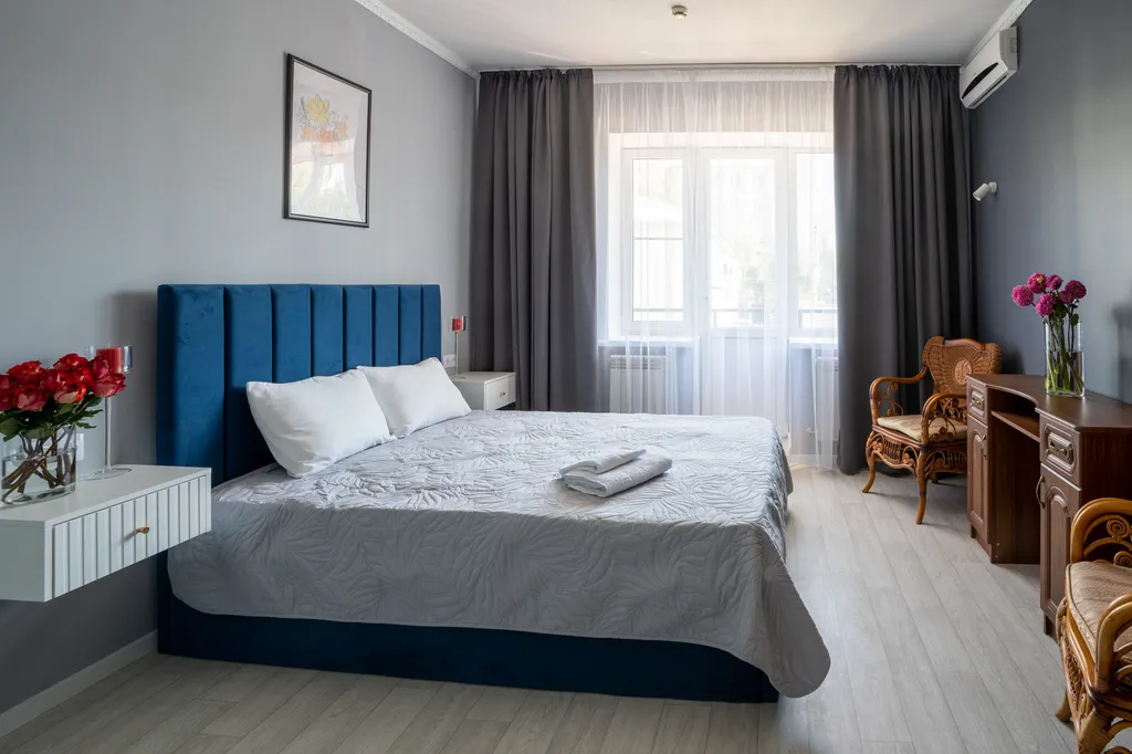 Квартира Двухместный номер комфорт с балконом — аренда посуточно в Астрахань