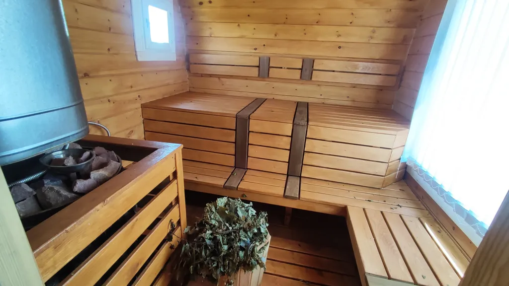 Усадьба Фархутдиновых на озере Кандрыкуль