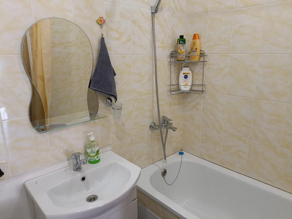 Уютная квартира рядом с ГЛЦ Металлург Магнитогорск и озеро Банное