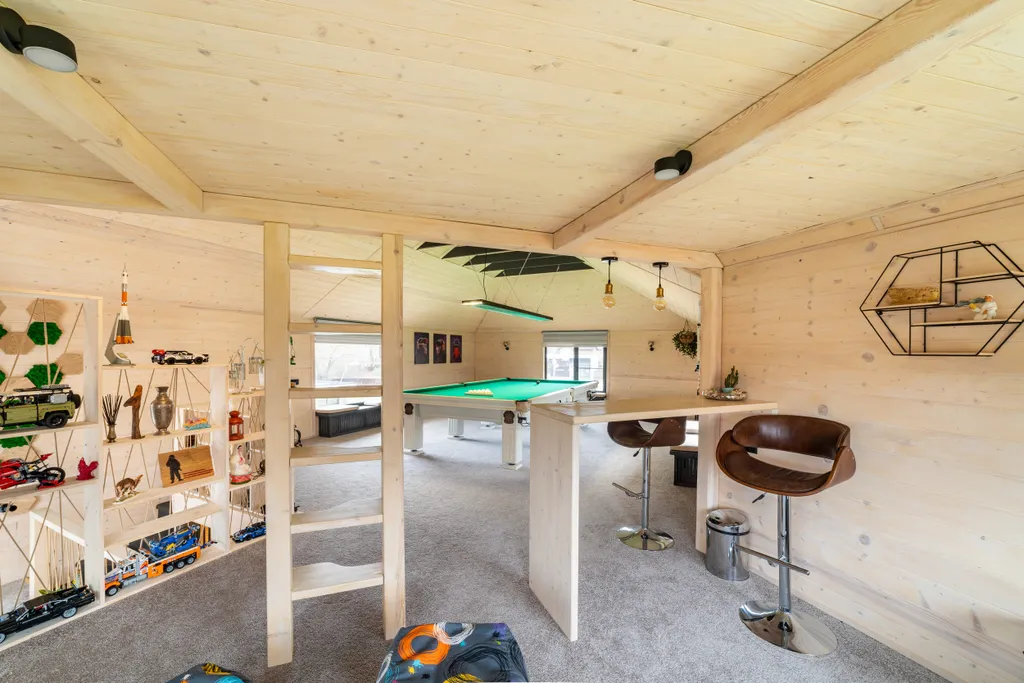 Family House Шар&Пар