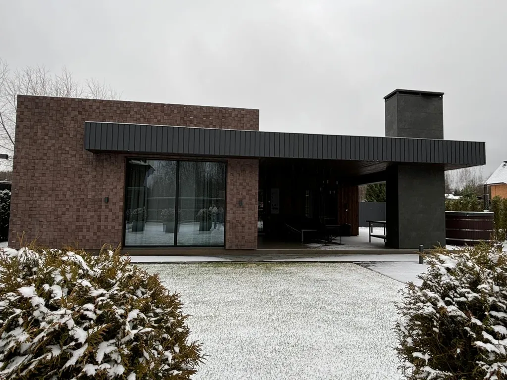 Стильный дом с чаном и сауной