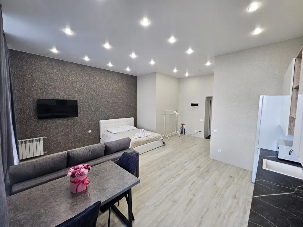 Квартира Уютная студия в центре города — Омск