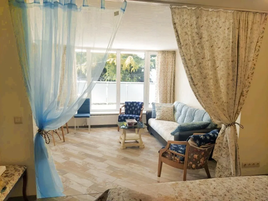 Люкс с видом на море и большим балконом 102