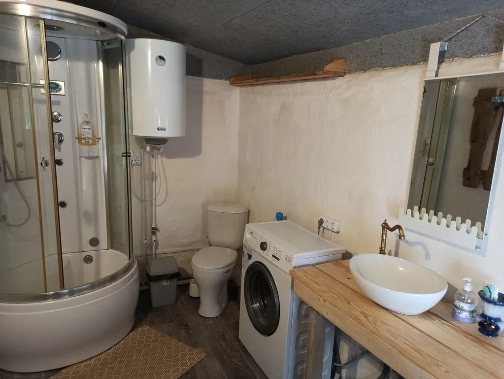 Дом-дача в горах с русской печкой, рядом с речкой и видом на горы