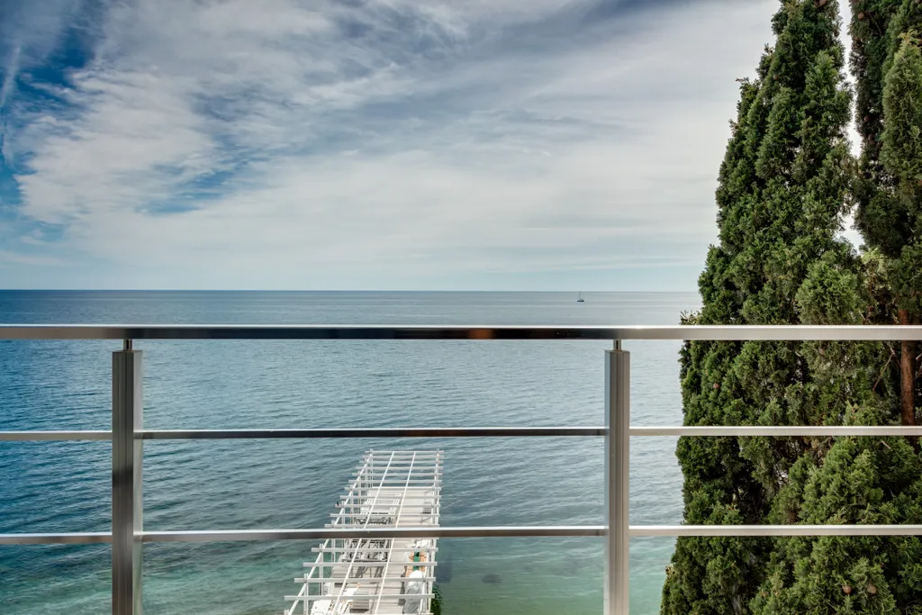 Студия люкс с видом на море у пляжа