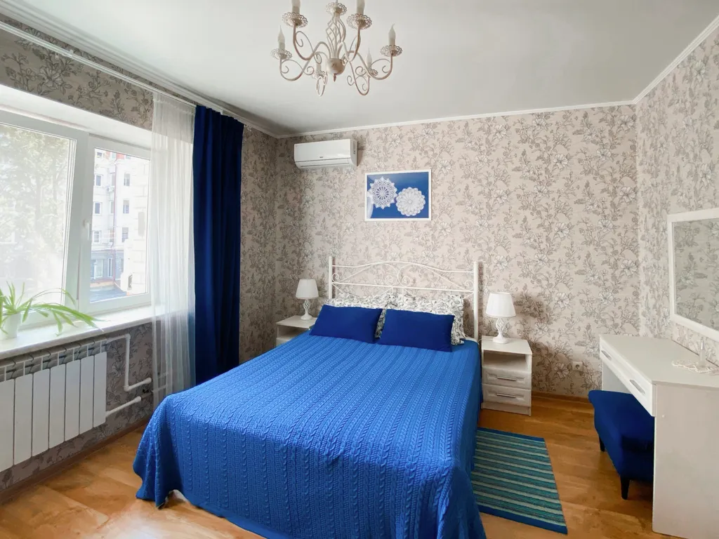 Русские узоры-большая семейная квартира в историческом центре города