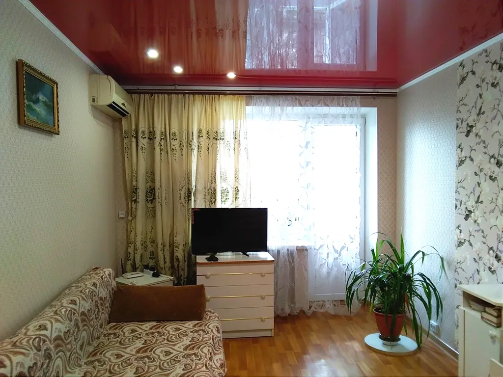 Уютная квартира в центре города в пяти  минутах от пляжа .