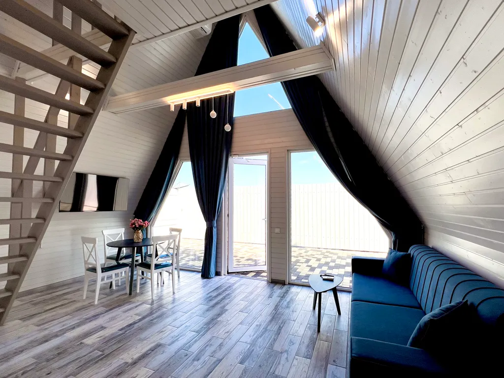 Четырёхместный коттедж у моря