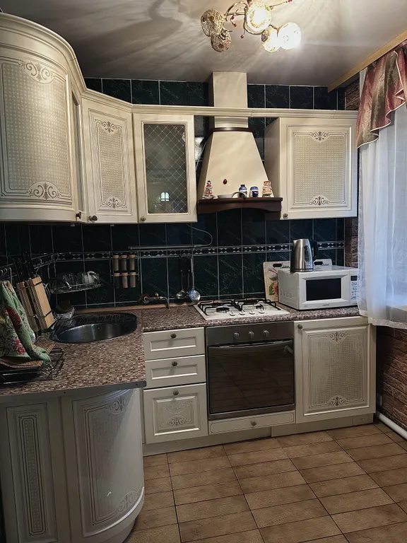 4-комнатный Дом