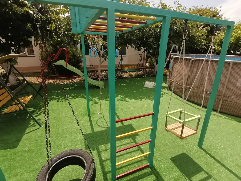 Апартаменты с бассейном и кухней