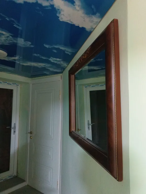 Квартира в доме с райским садом под смотровой площадкой и близ моря