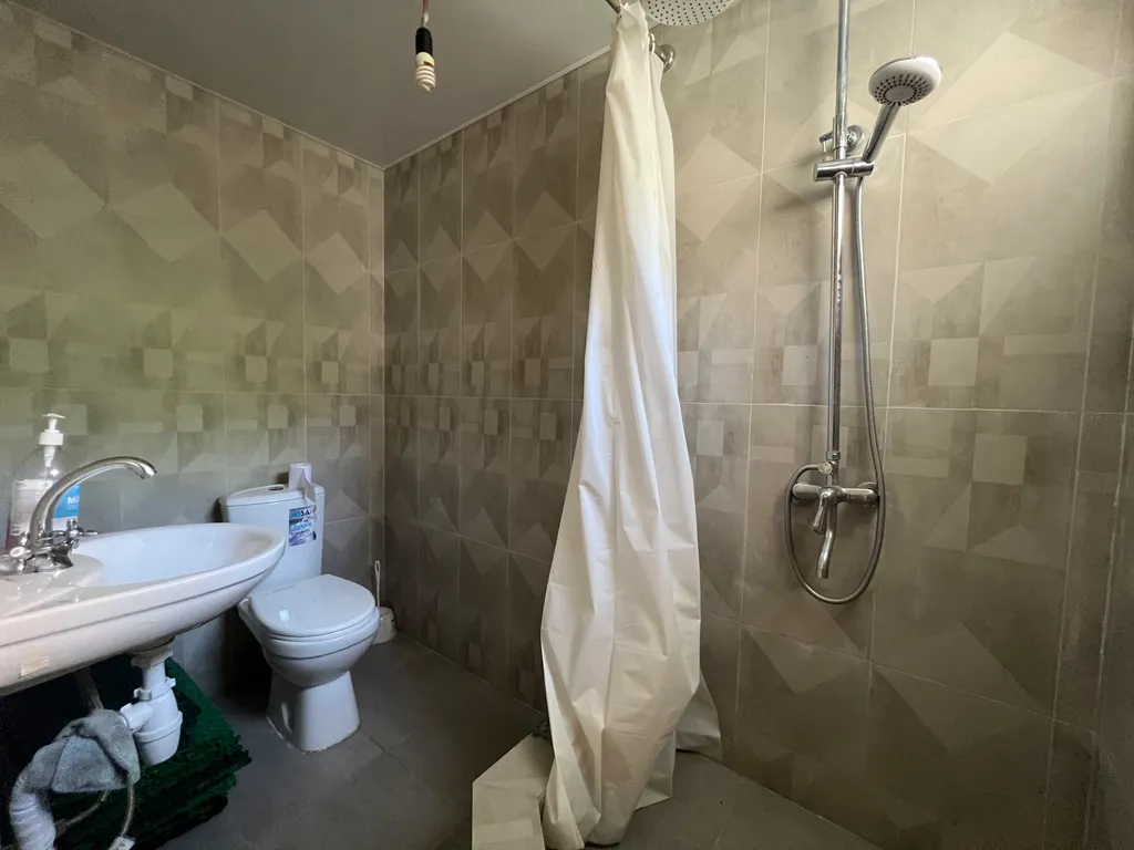 Дом с бассейном и баней