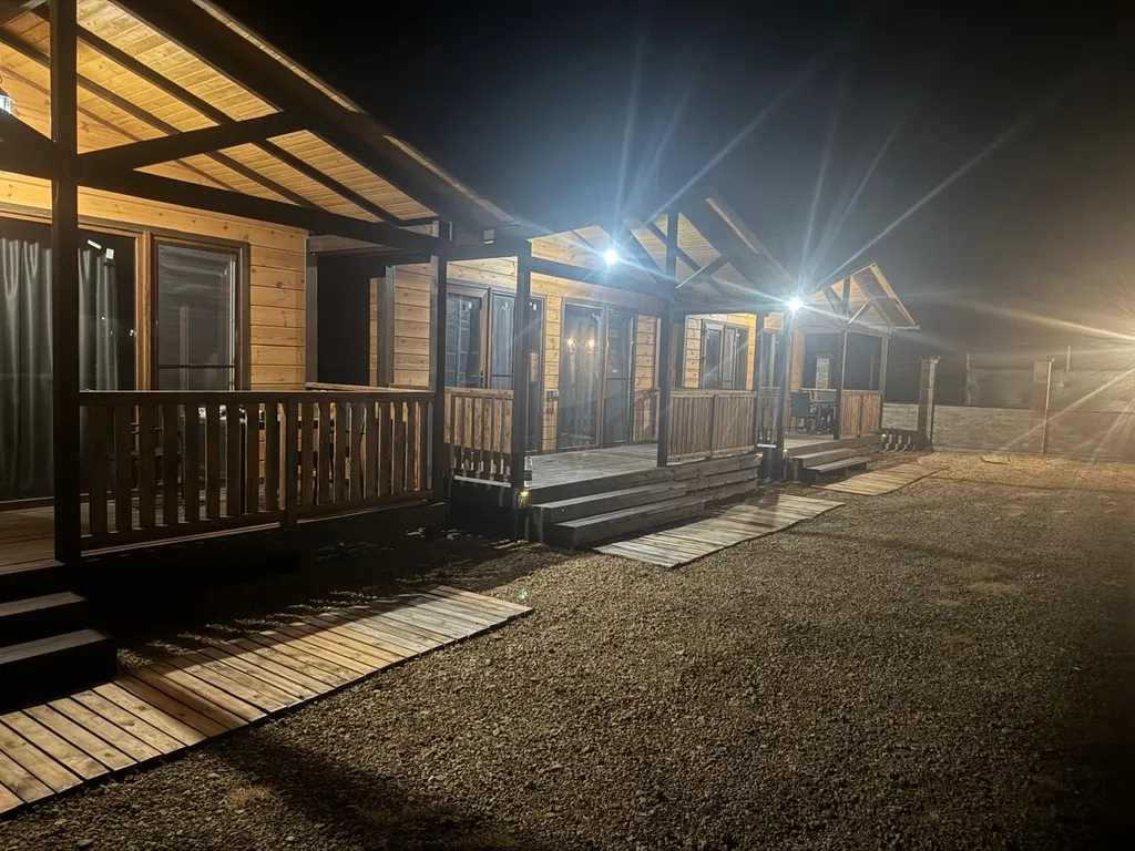 Гостевой комплекс Golden House на первой береговой линии