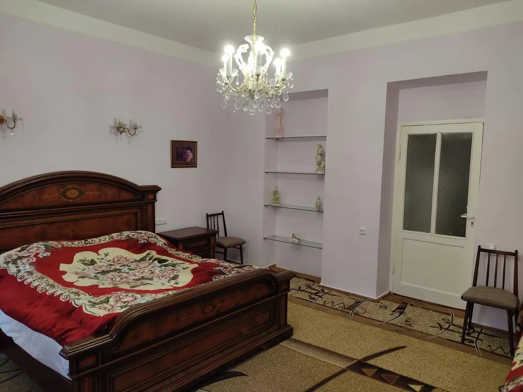 Квартира Комната в самом центре — аренда посуточно в Ереван