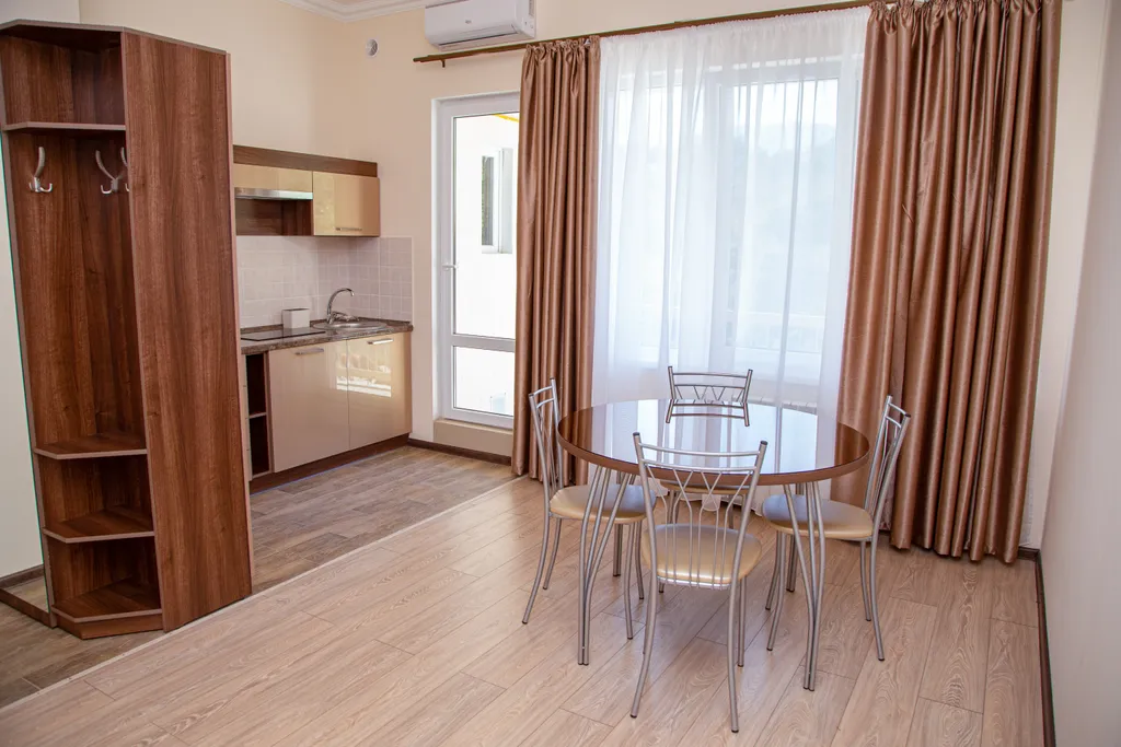 Апартаменты 2-х комнатные в гостевом комплексе