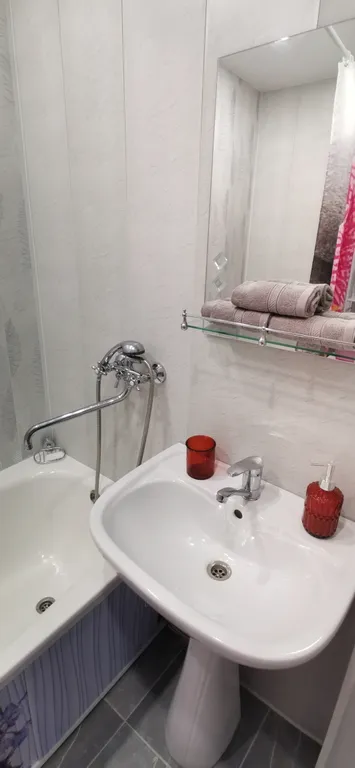 Уютная современная квартира