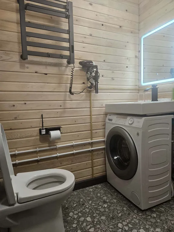 Коттедж Дом в живописнейшем месте в окружении кедровых и пихтовых деревьев — Шерегеш