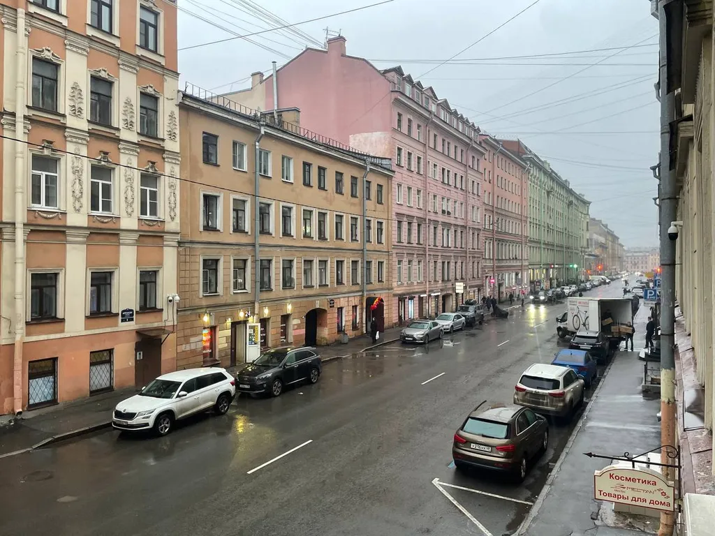 Вдохновение с видом на Петербург