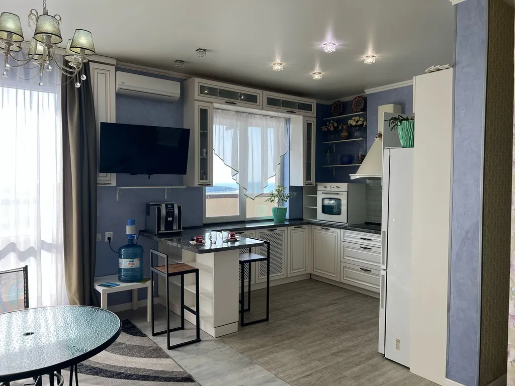 Квартира Уникальный пентхаус с видом на море — аренда посуточно в Геленджик