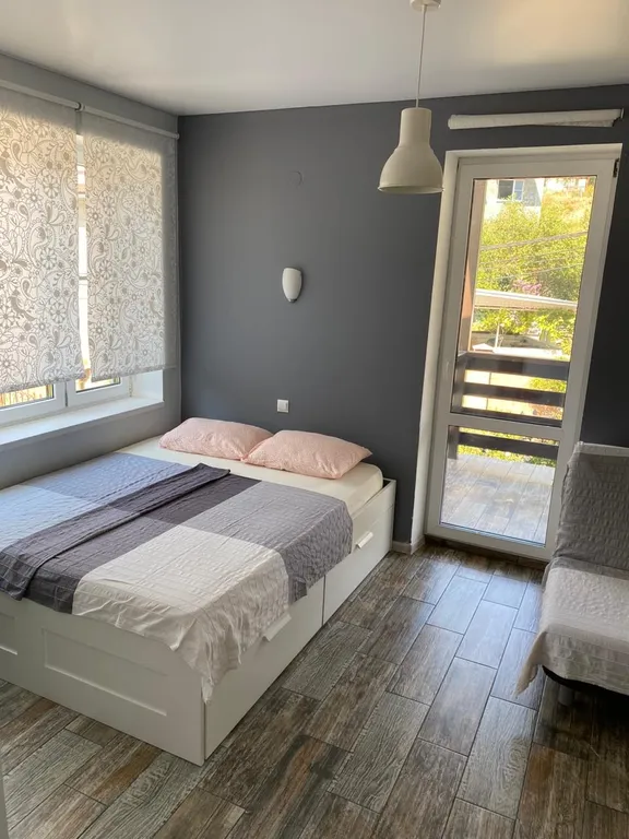 Уютные апартаменты на втором этаже в частном доме