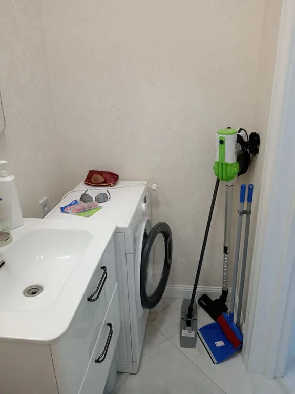 Шикарная огромная квартира с видом на море