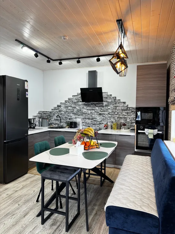 Дом класса люкс на реке Линда