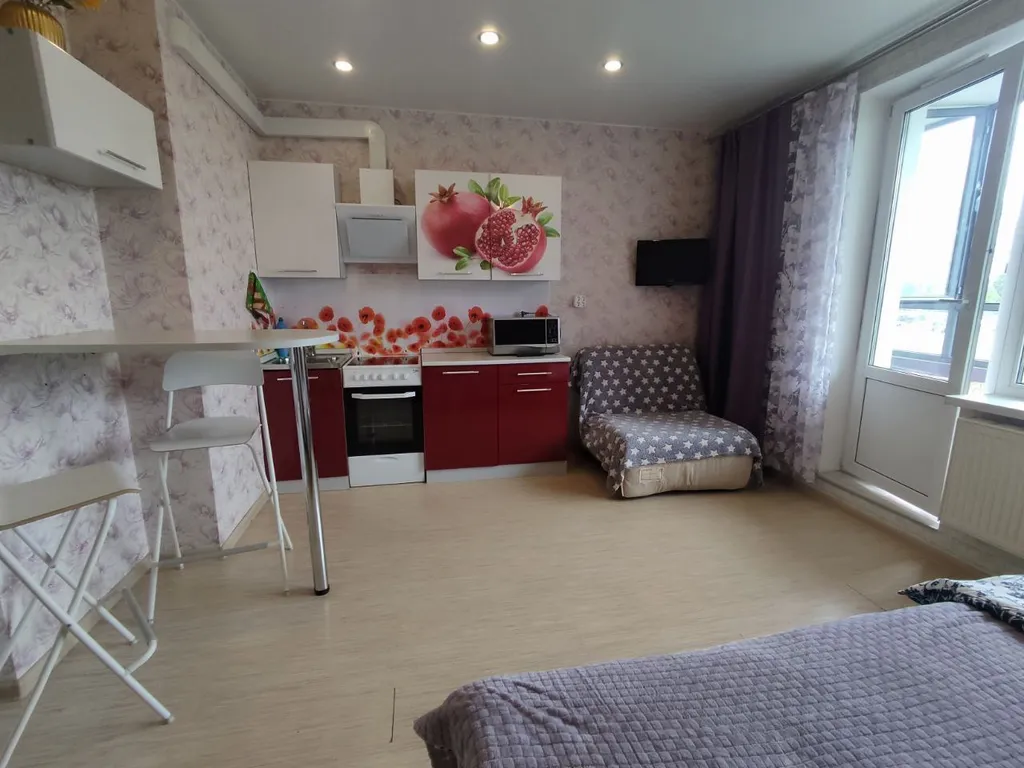 Уютная студия первый дом от метро