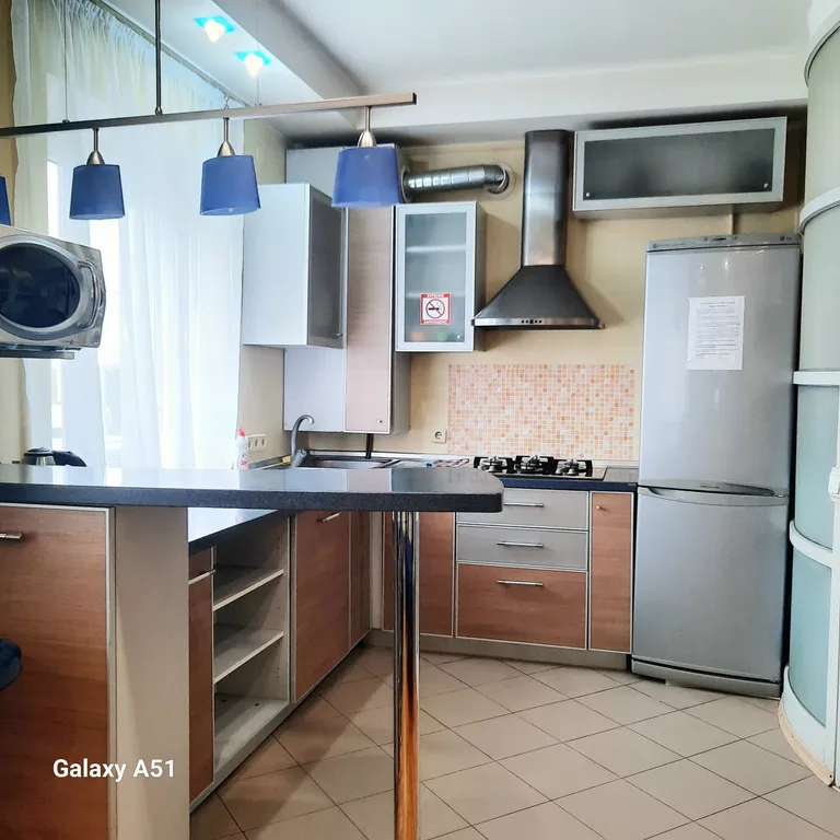 Квартира Квартира Дизайнерская студия в центре города — Симферополь