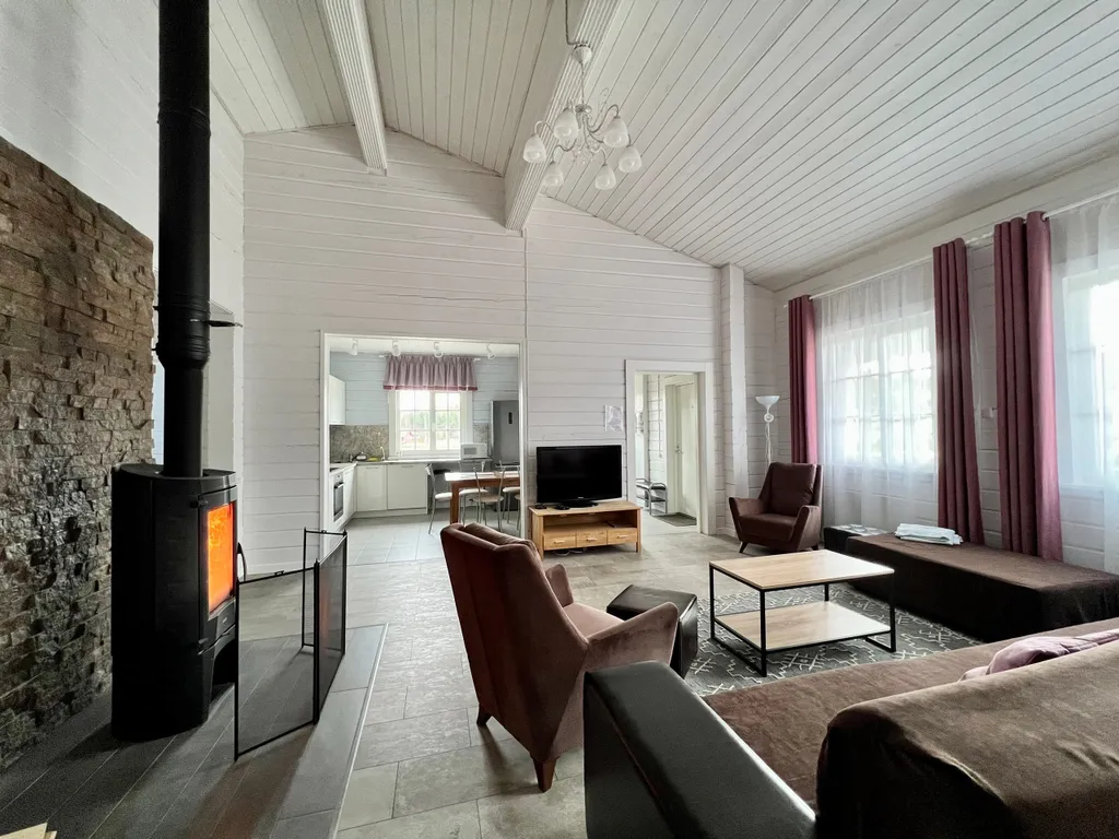 Большой дом с сауной и камином Озеро Лунное