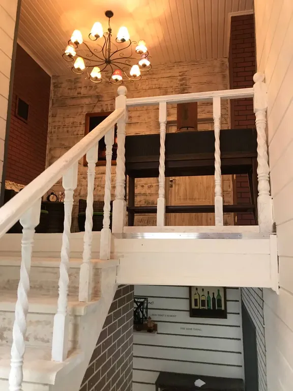 Уютный дом в сказочном лесу