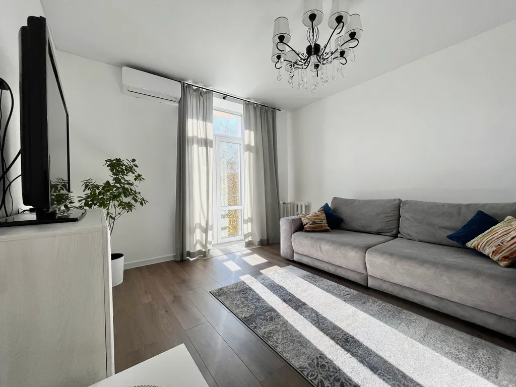 Просторная двухкомнатная квартира в самом центре города — аренда посуточно в Гомель