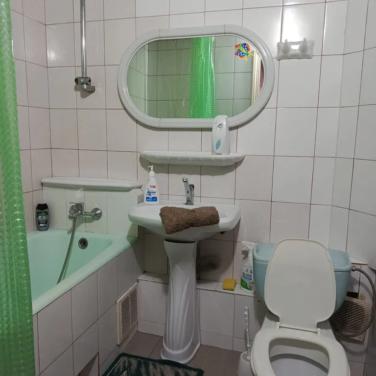 Уютная квартира в центре посёлка