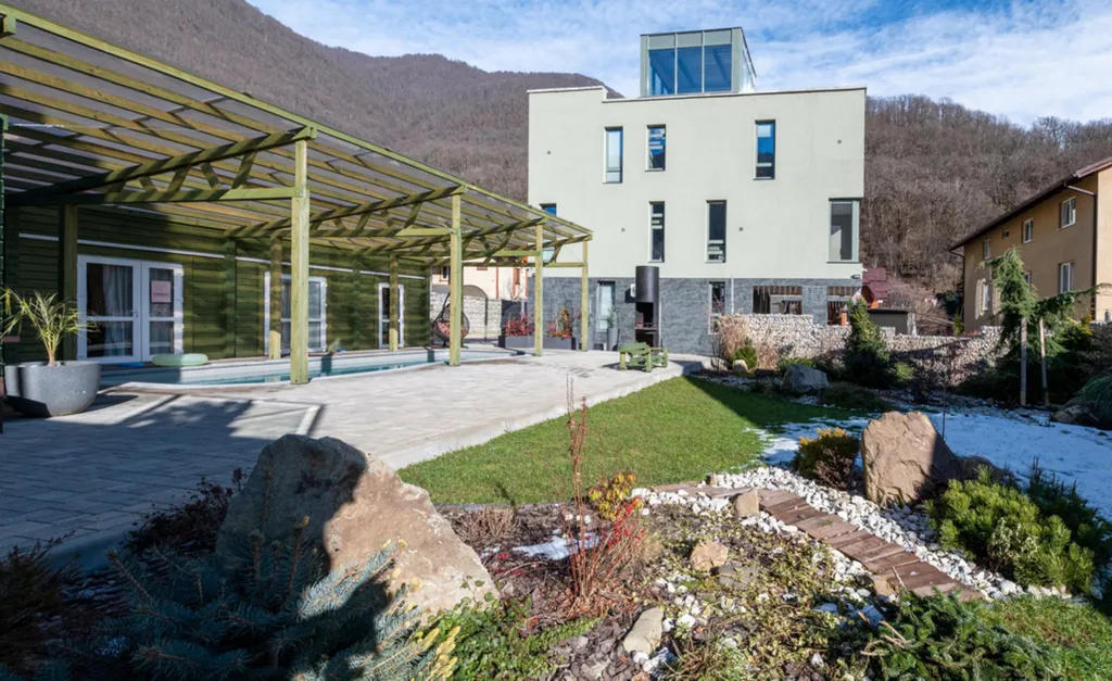 Апартаменты в Куб-Терра, Базилик