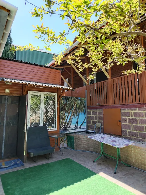 Экологичный деревянный коттедж в можжевеловой роще — аренда посуточно в Новый Свет