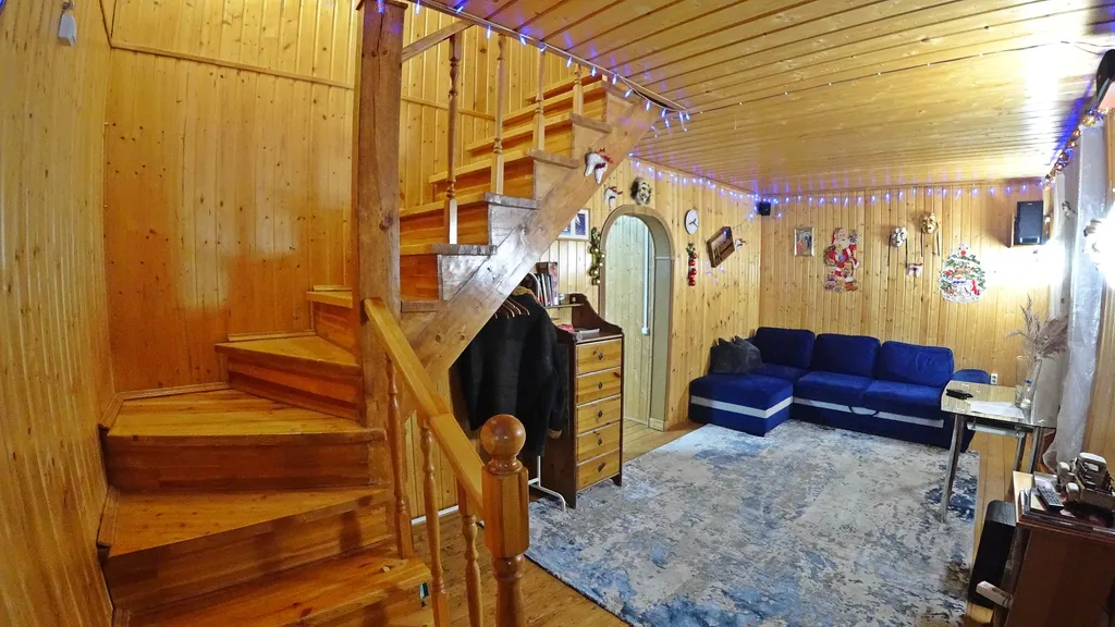 Остров Аннушки - уютные домики у реки