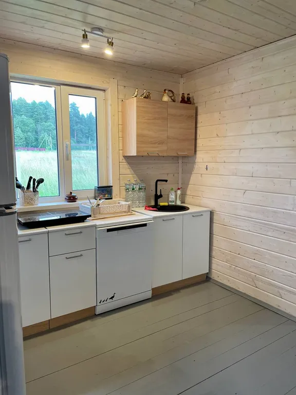 Коттедж Тишина, красота, уют на берегу озера в домике с камином — Глубокое (Каменногорское г/п)