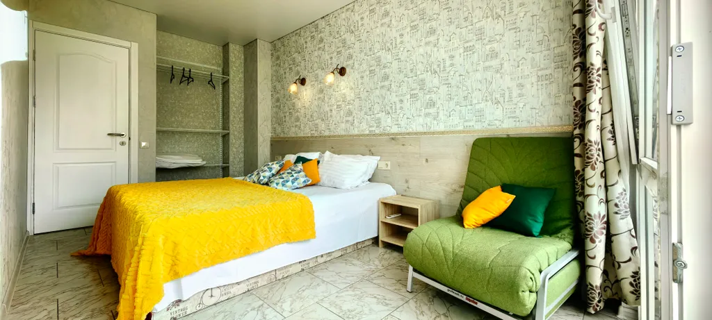 Квартира Квартира 2комн. Апарт автоном. Отоплен, кухня, стирка, балконы, изолированные спальни — Судак