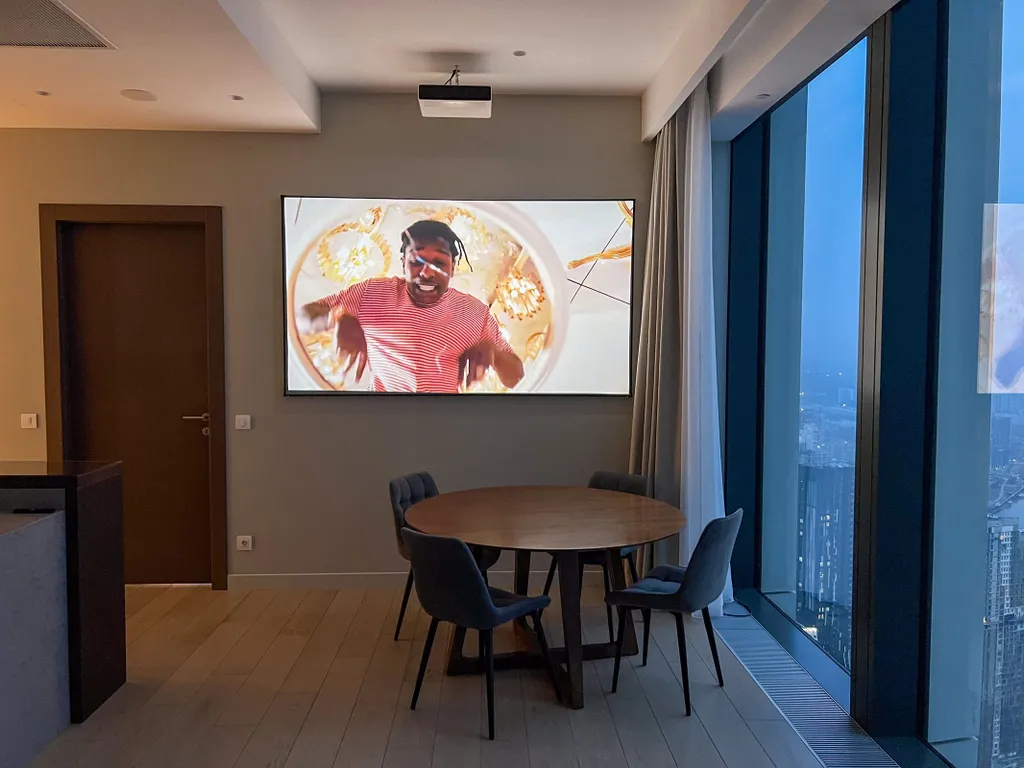 Угловой апартамент в Москва сити