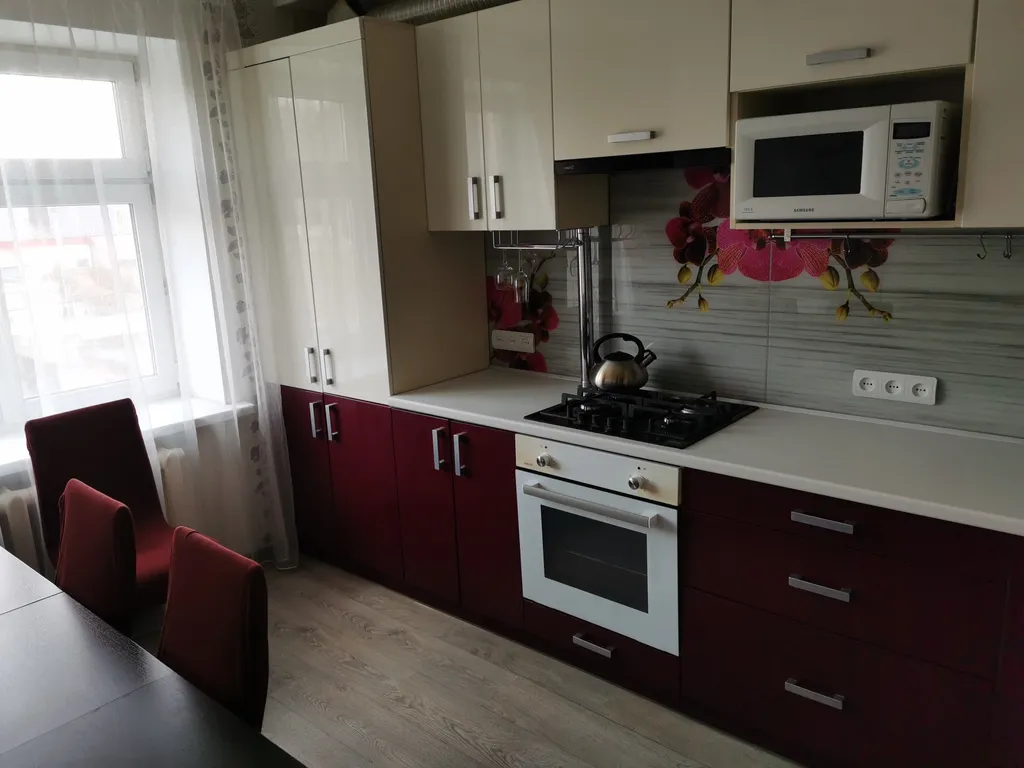 Двухкомнатная квартира в центре города октябрьский