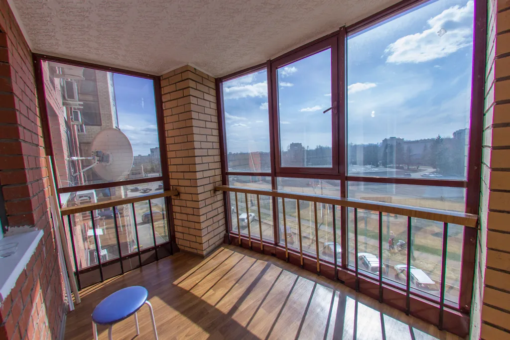 Квартира с панорамным балконом на парк