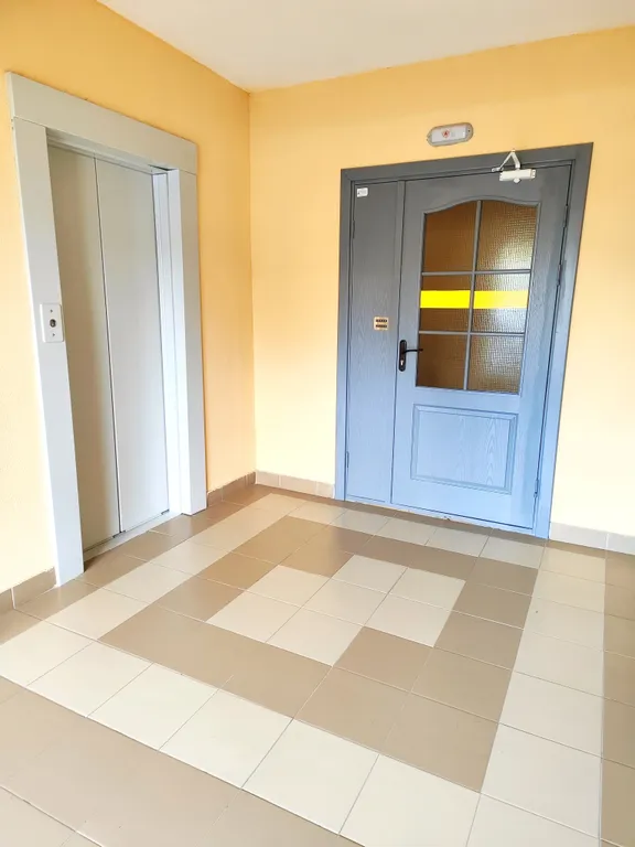 Центр новый дом, большая парковка