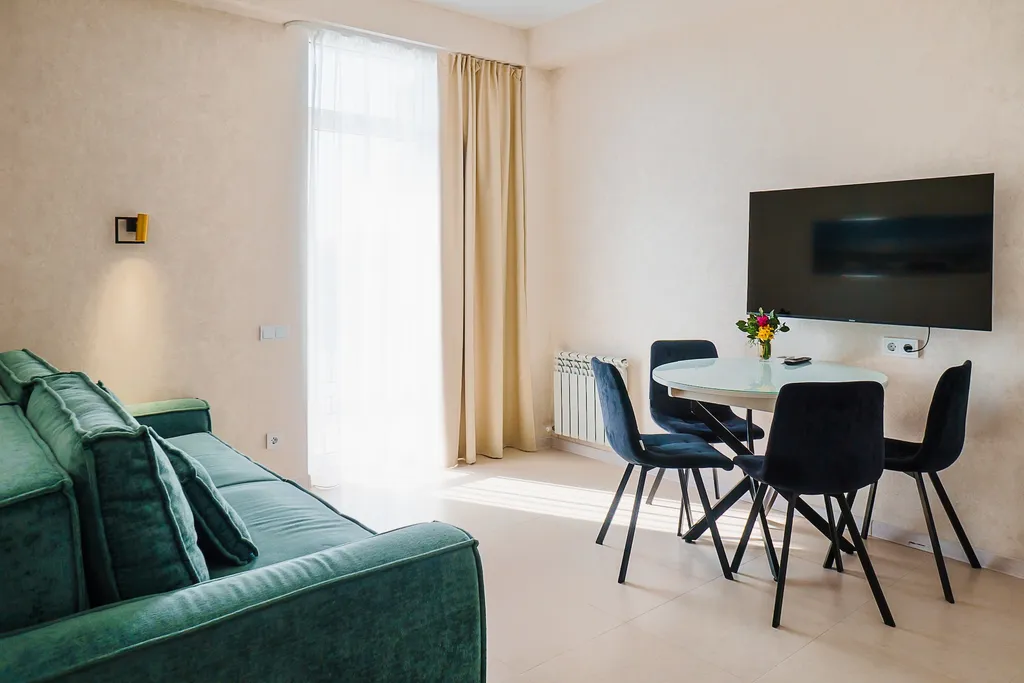 Квартира Апартаменты Комфорт с балконом — Сириус