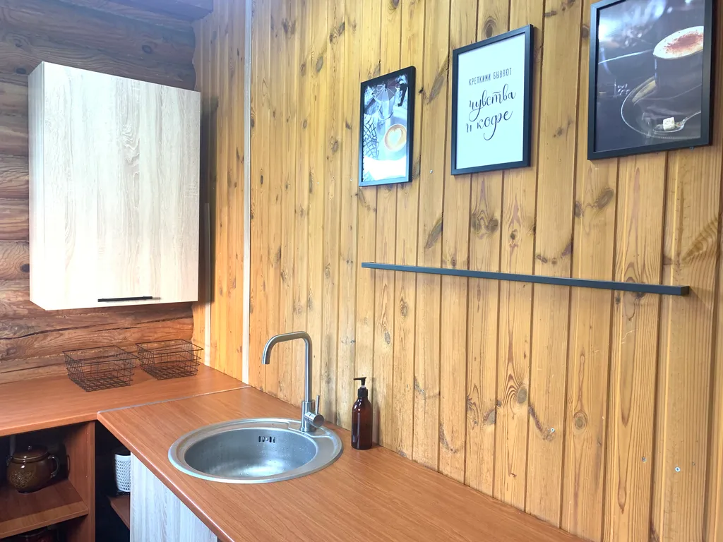 Уютный дом с можжевельником