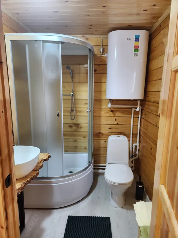 Коттедж у реки