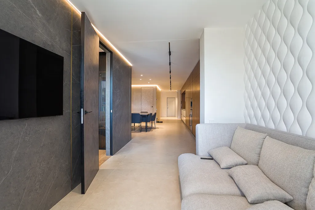 Большой апартамент с итальянским ремонтом с видом на море в приморском