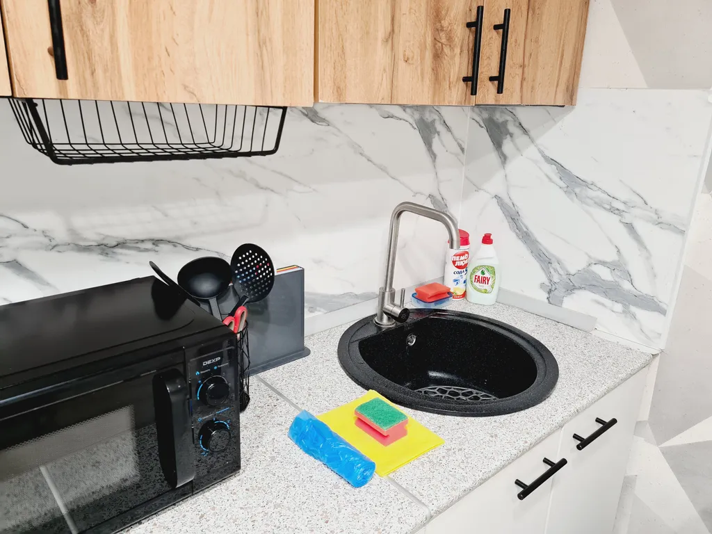 Со свежим ремонтом чистая однушка в центре