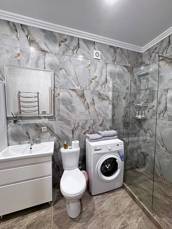 Новая квартира с евроремонтом в центре города