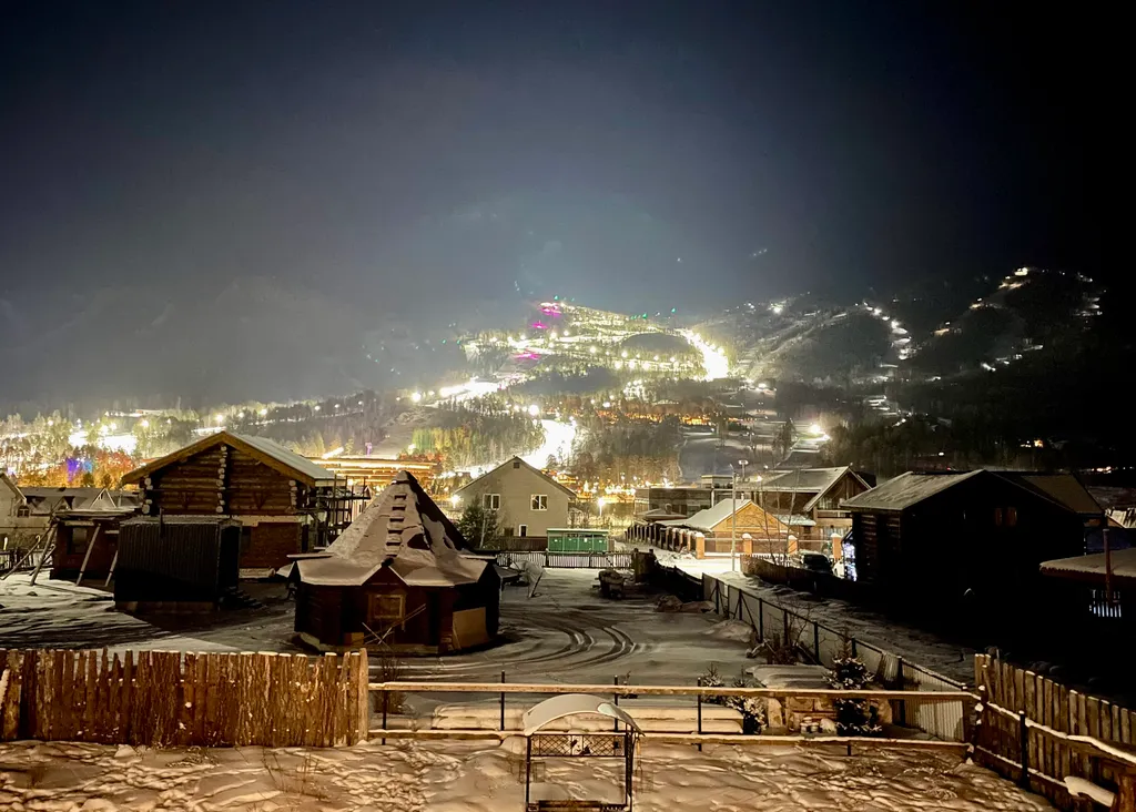 Самый уютный дoмик с кoшкой напротив горнолыжного куpоpта Мaнжеpoк